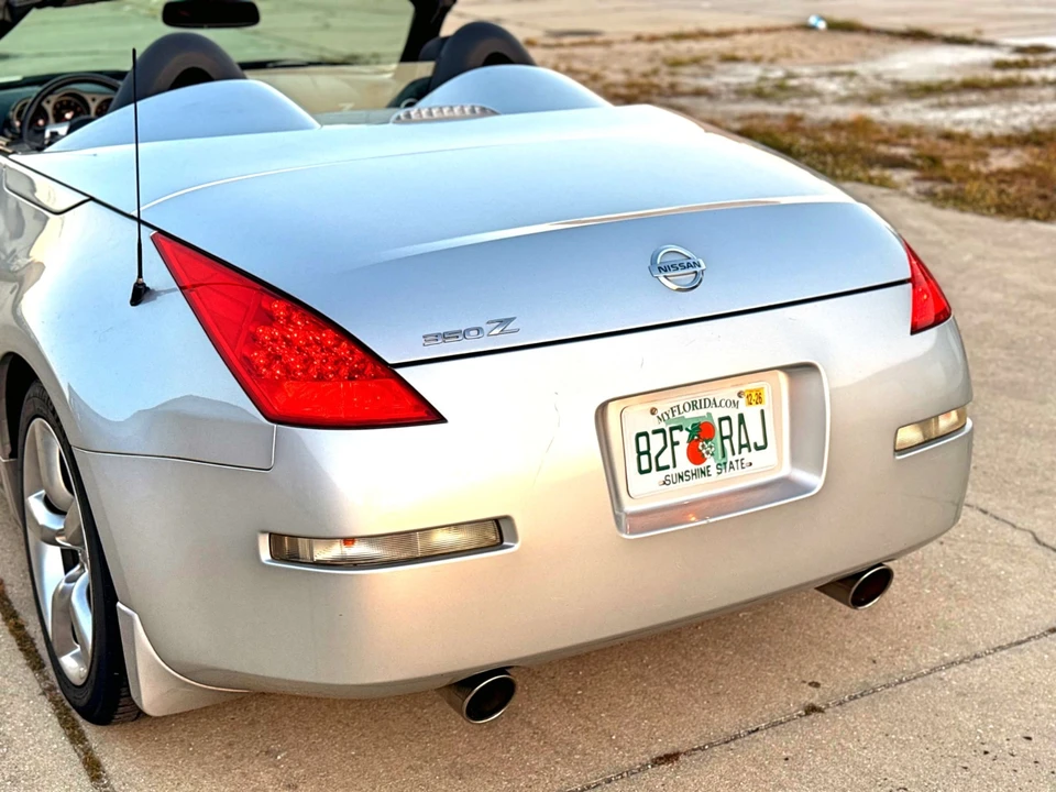 2006 Nissan 350Z 5th Gen - Image 12 of 21