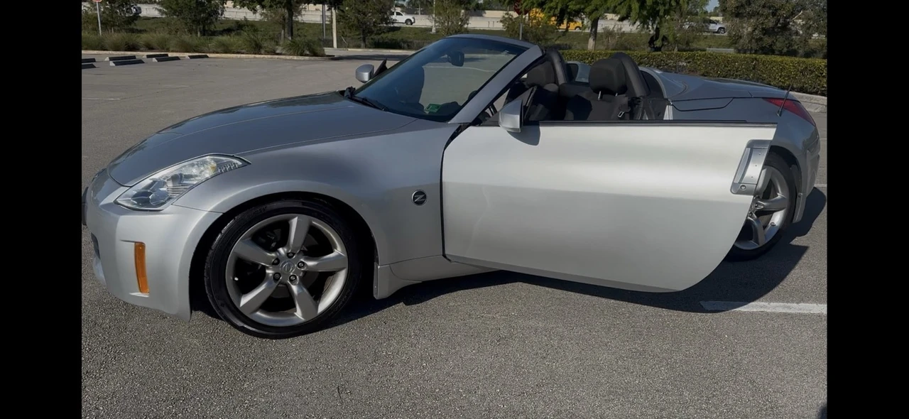 2006 Nissan 350Z 5th Gen - Image 13 of 21