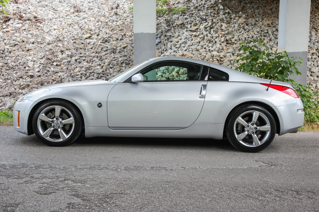 2006 Nissan 350Z 5th Gen - Image 13 of 31