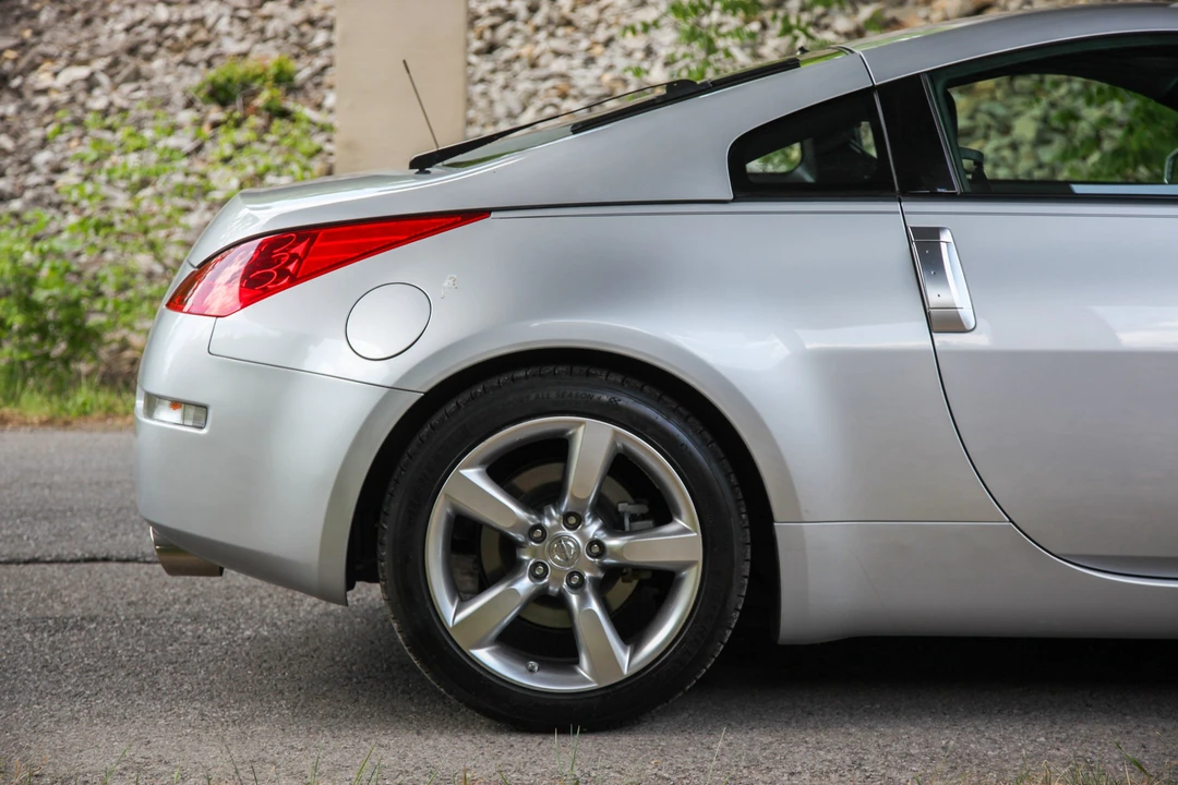 2006 Nissan 350Z 5th Gen - Image 22 of 31