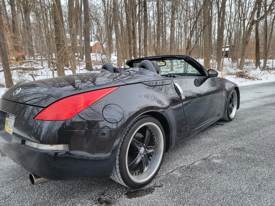 2006 Nissan 350Z 5th Gen - Image 14 of 31