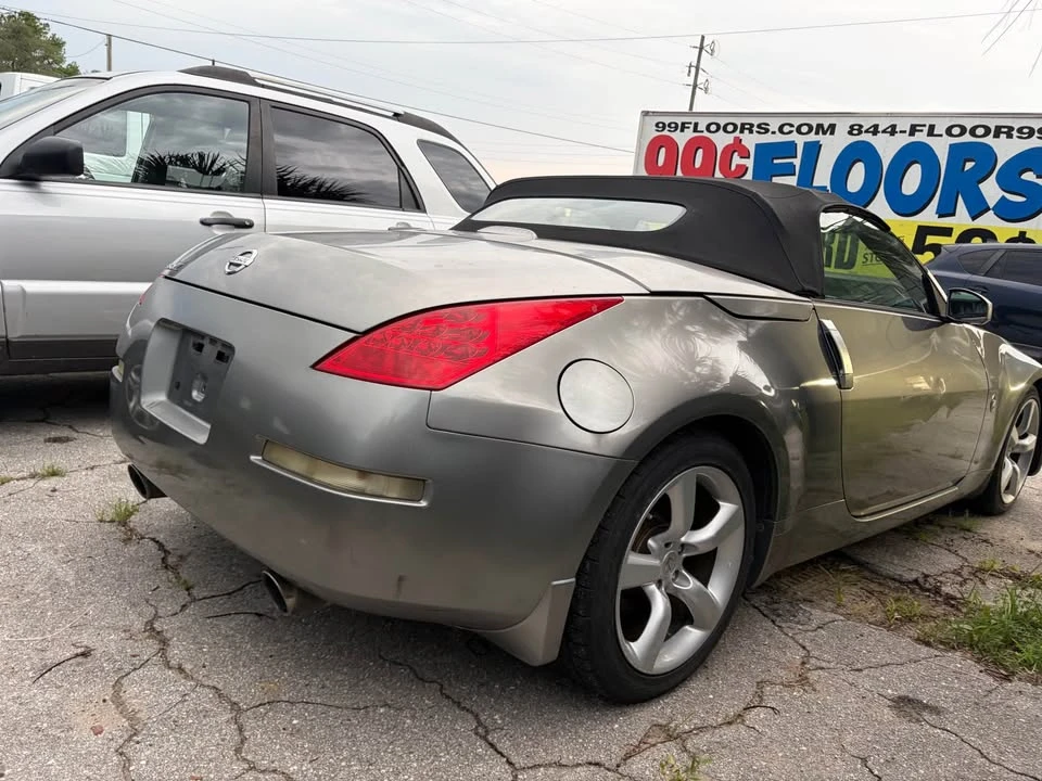 2006 Nissan Z - Image 6 of 11