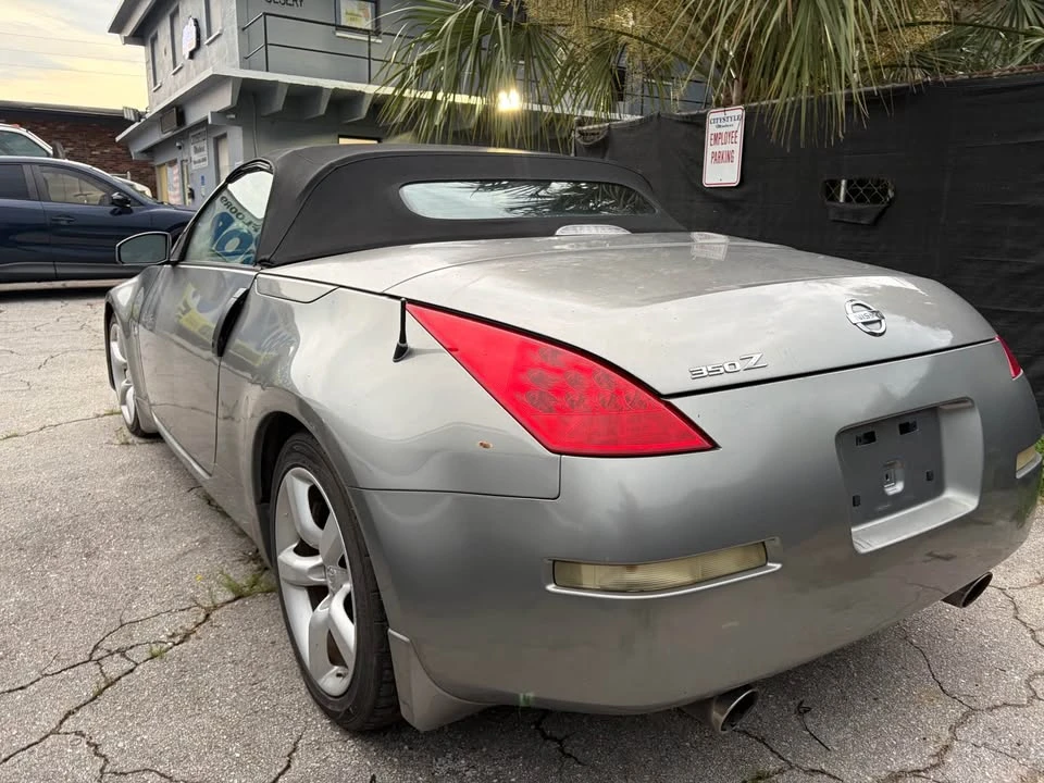 2006 Nissan Z - Image 8 of 11