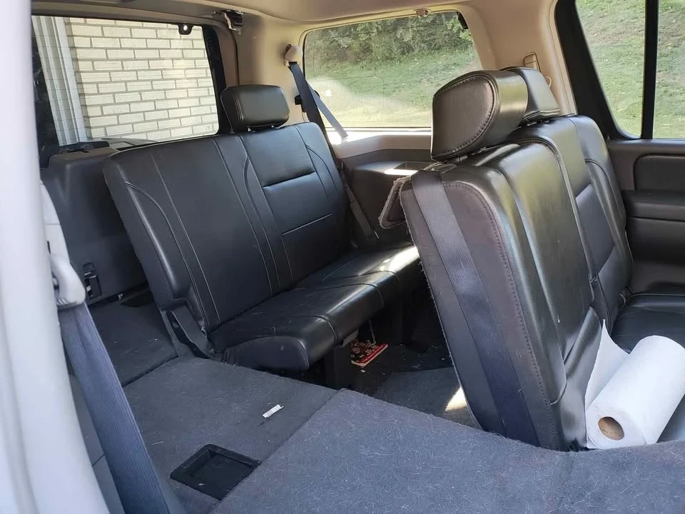 2006 Nissan Armada - Image 4 of 4