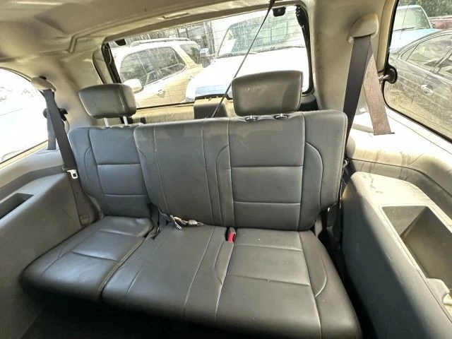 2006 Nissan Armada - Image 17 of 21