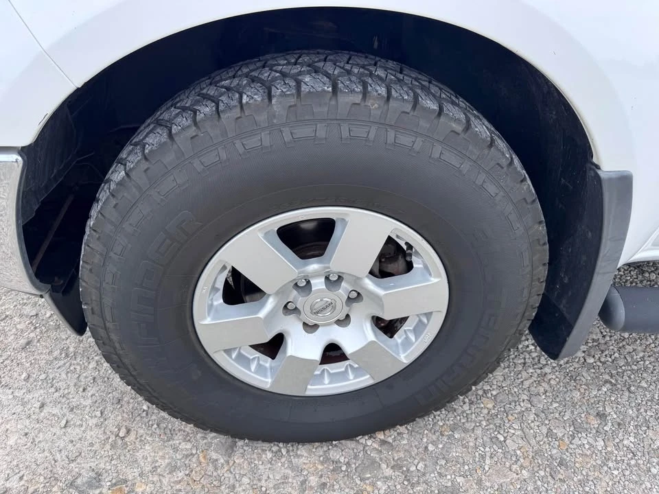 2006 Nissan Frontier 2nd Gen - Image 10 of 20