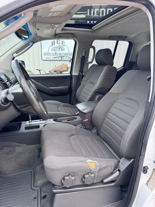 2006 Nissan Frontier 2nd Gen - Image 11 of 20
