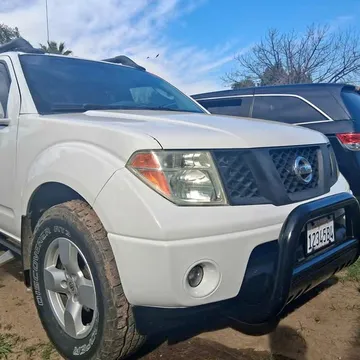 2006 Nissan Frontier Crew Cab Nismo Pickup 4D 5 ft