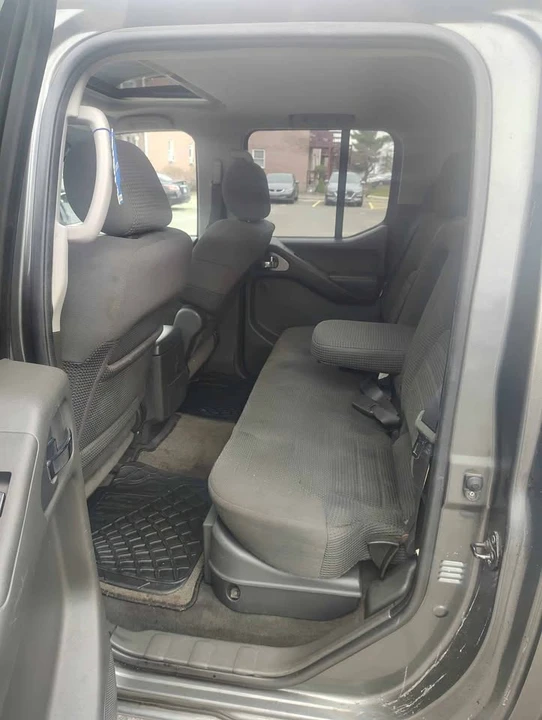 2006 Nissan Frontier 2nd Gen - Image 8 of 9