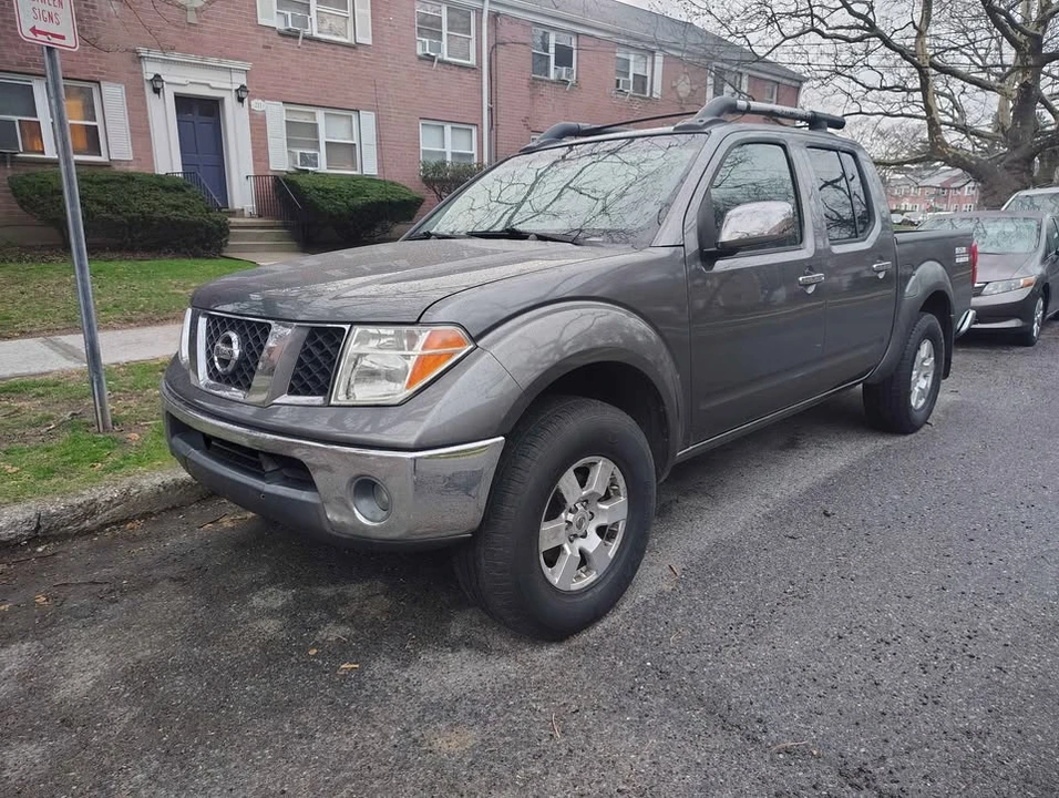 2006 Nissan Frontier 2nd Gen - Image 3 of 9