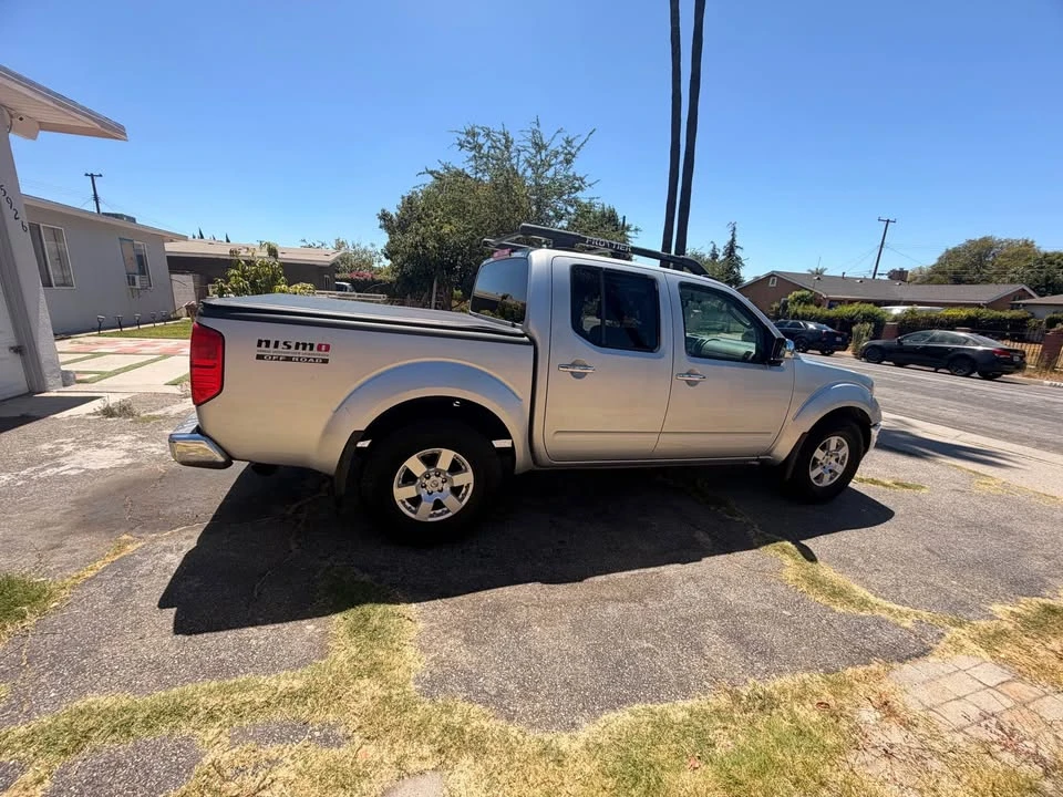 2006 Nissan Frontier 2nd Gen - Image 2 of 11