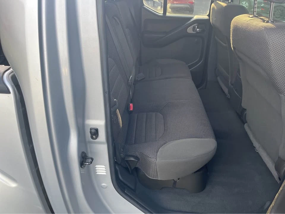 2006 Nissan Frontier 2nd Gen - Image 13 of 16