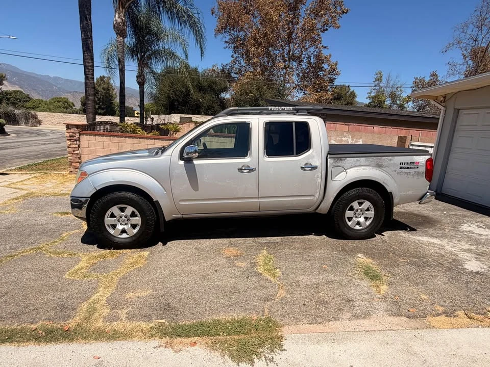 2006 Nissan Frontier 2nd Gen - Image 5 of 11