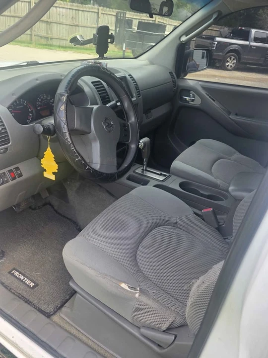 2006 Nissan Frontier 2nd Gen - Image 5 of 7