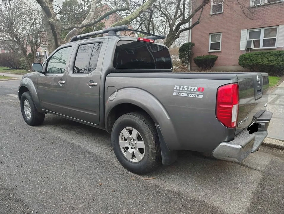 2006 Nissan Frontier 2nd Gen - Image 3 of 12
