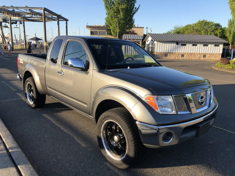 2006 Nissan Frontier 2nd Gen - Image 11 of 31