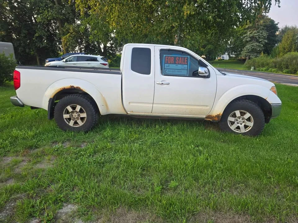 2006 Nissan Frontier 2nd Gen - Image 2 of 7