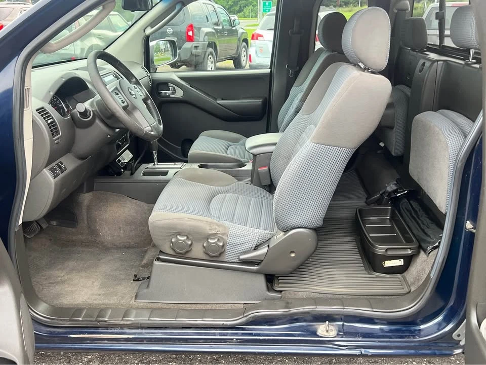 2006 Nissan Frontier 2nd Gen - Image 12 of 16