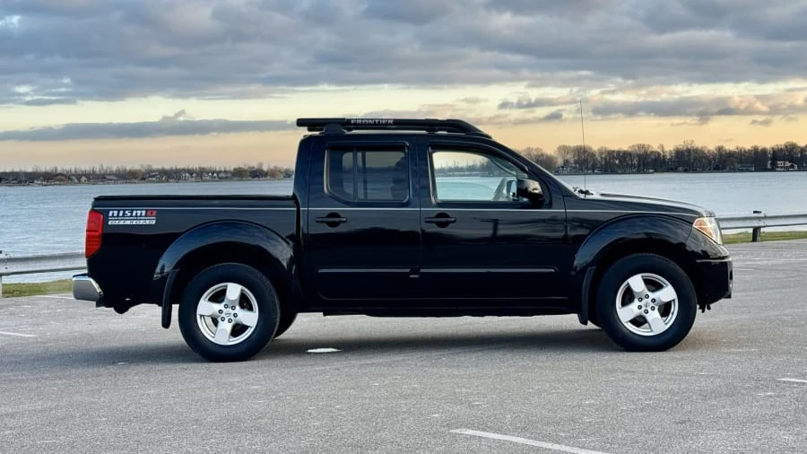 2006 Nissan Frontier 2nd Gen - Image 2 of 31