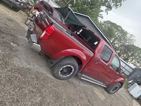 2006 Nissan Frontier Nismo Pickup 4D 5 ft