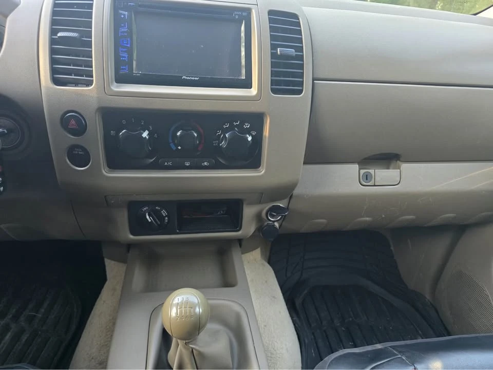 2006 Nissan Frontier 2nd Gen - Image 2 of 12