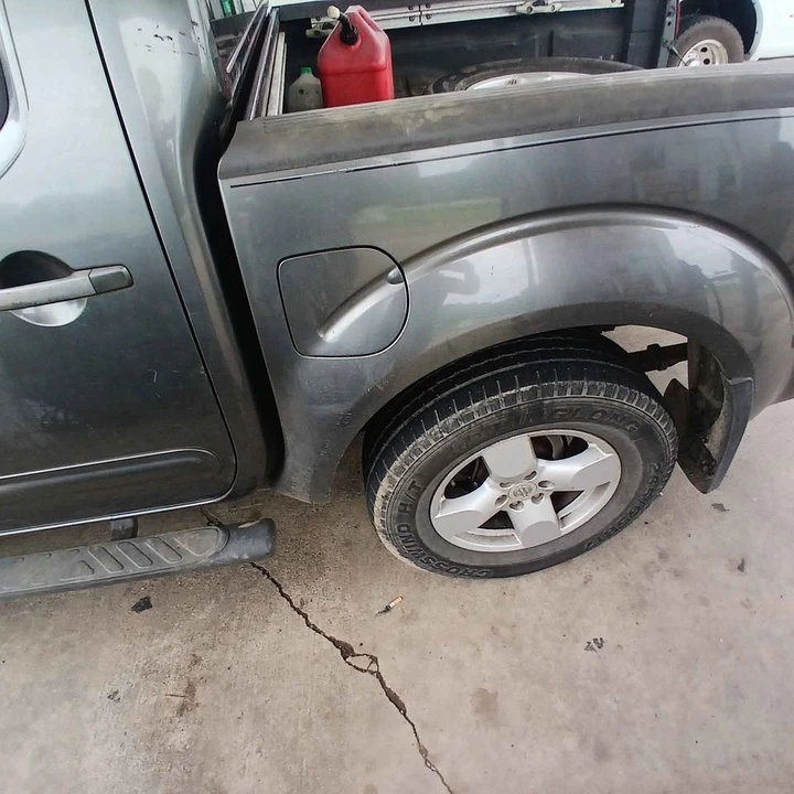 2006 Nissan Frontier 2nd Gen - Image 6 of 9