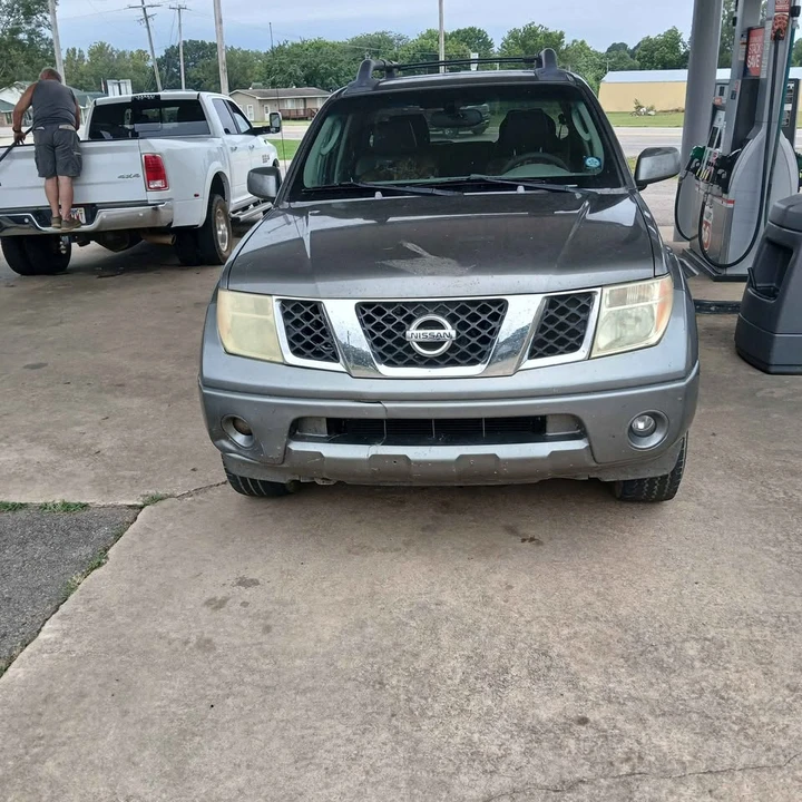 2006 Nissan Frontier 2nd Gen - Image 7 of 9