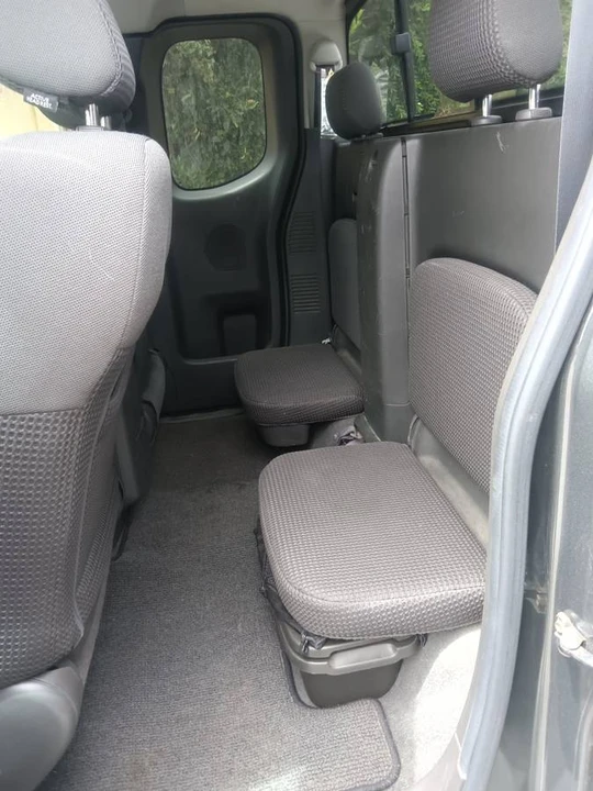 2006 Nissan Frontier 2nd Gen - Image 10 of 16