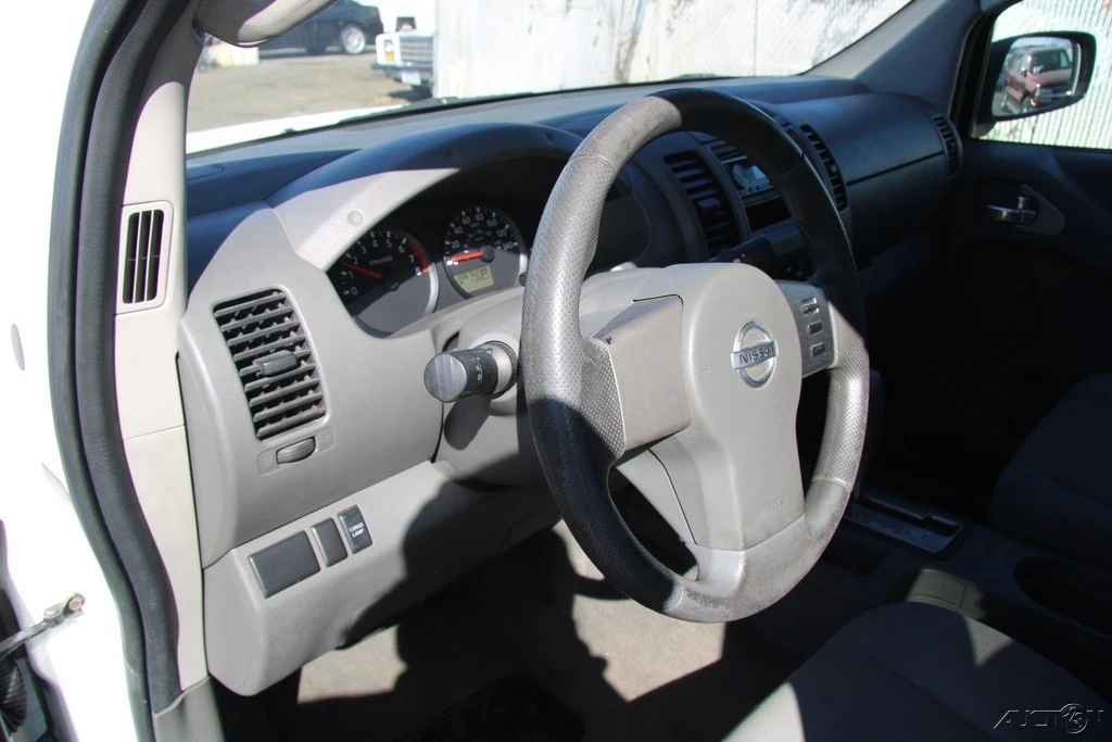 2006 Nissan Frontier 2nd Gen - Image 15 of 21