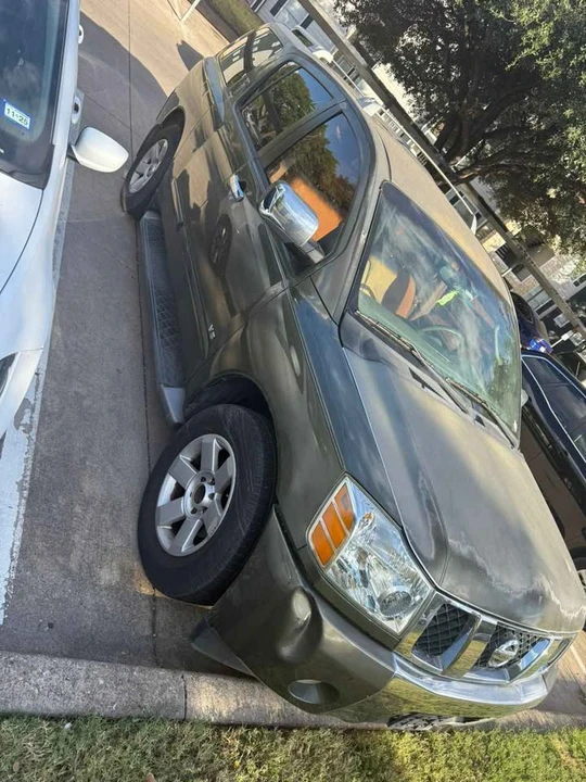 2006 Nissan Armada - Image 2 of 8
