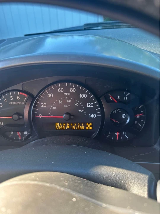 2006 Nissan Armada - Image 2 of 11