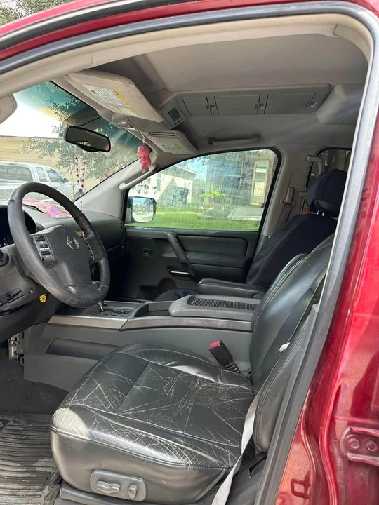 2006 Nissan Armada - Image 11 of 12