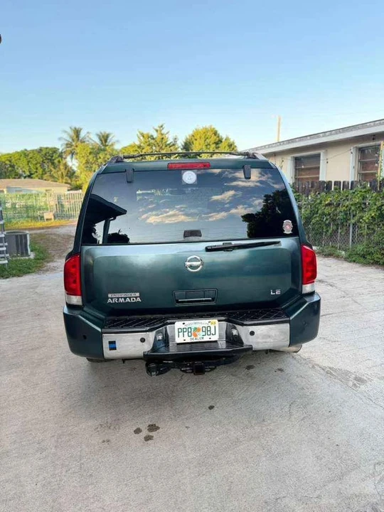 2006 Nissan Armada - Image 11 of 12