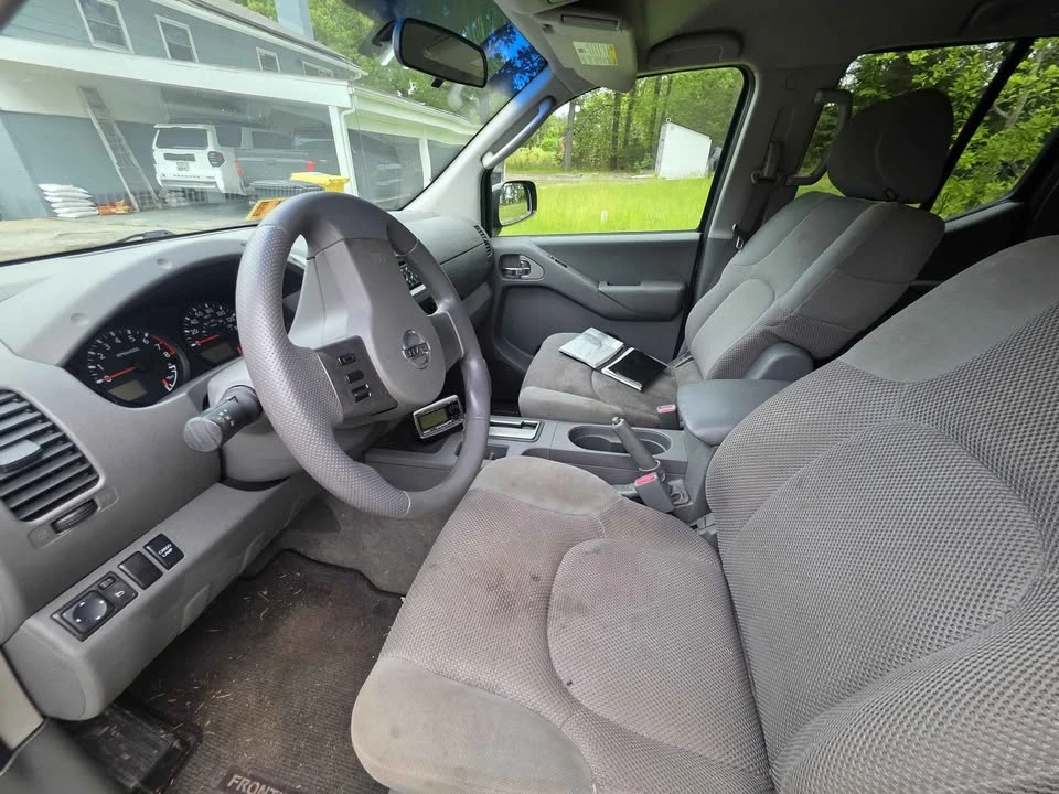 2006 Nissan Frontier 2nd Gen - Image 11 of 14