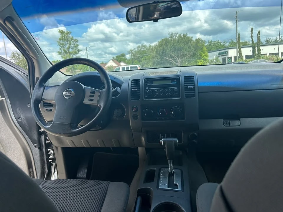 2006 Nissan Frontier 2nd Gen - Image 9 of 13