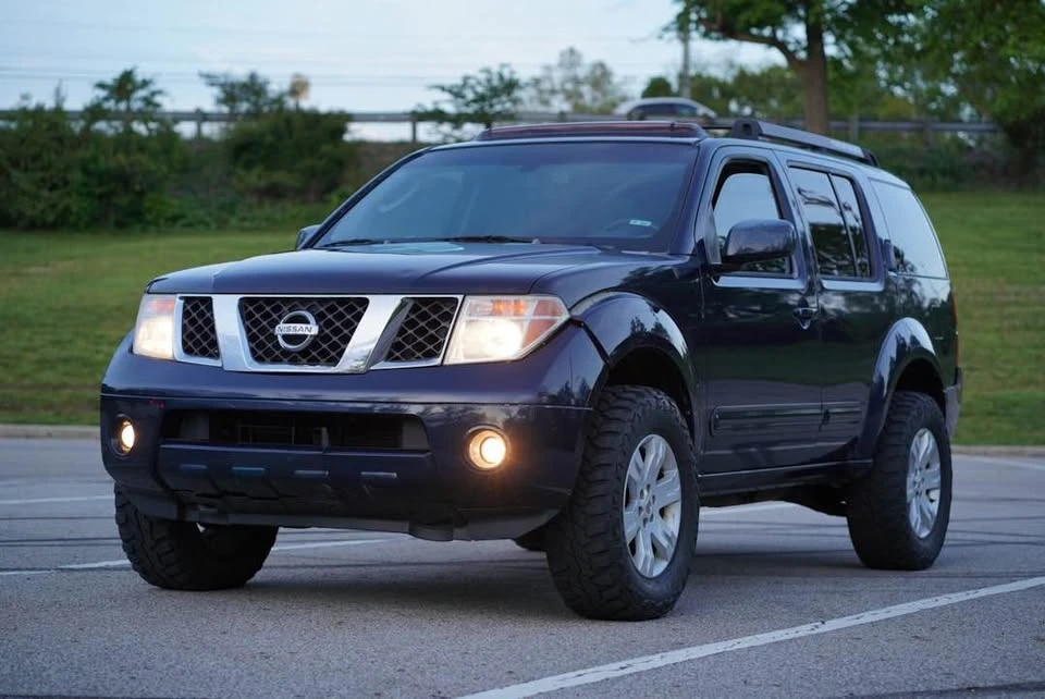 2006 Nissan Pathfinder 3rd Gen - Image 2 of 10