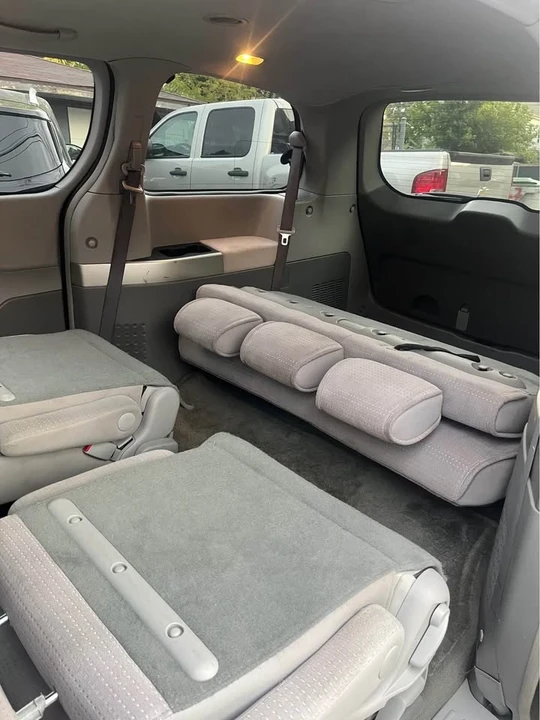 2006 Nissan Quest - Image 2 of 6