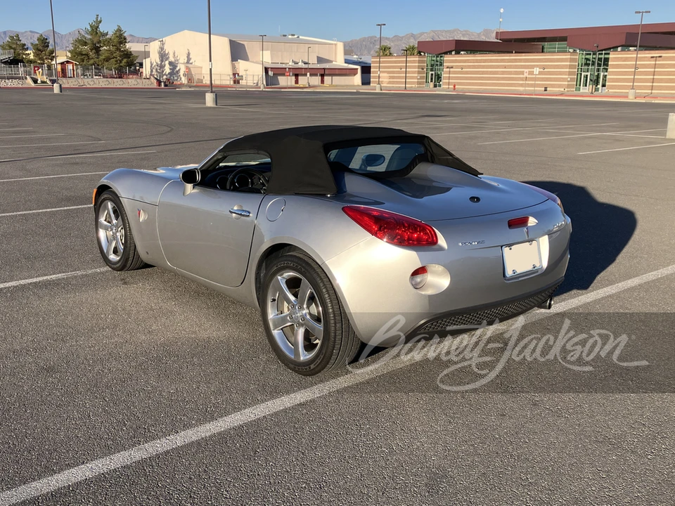 2006 Pontiac Solstice - Image 15 of 17