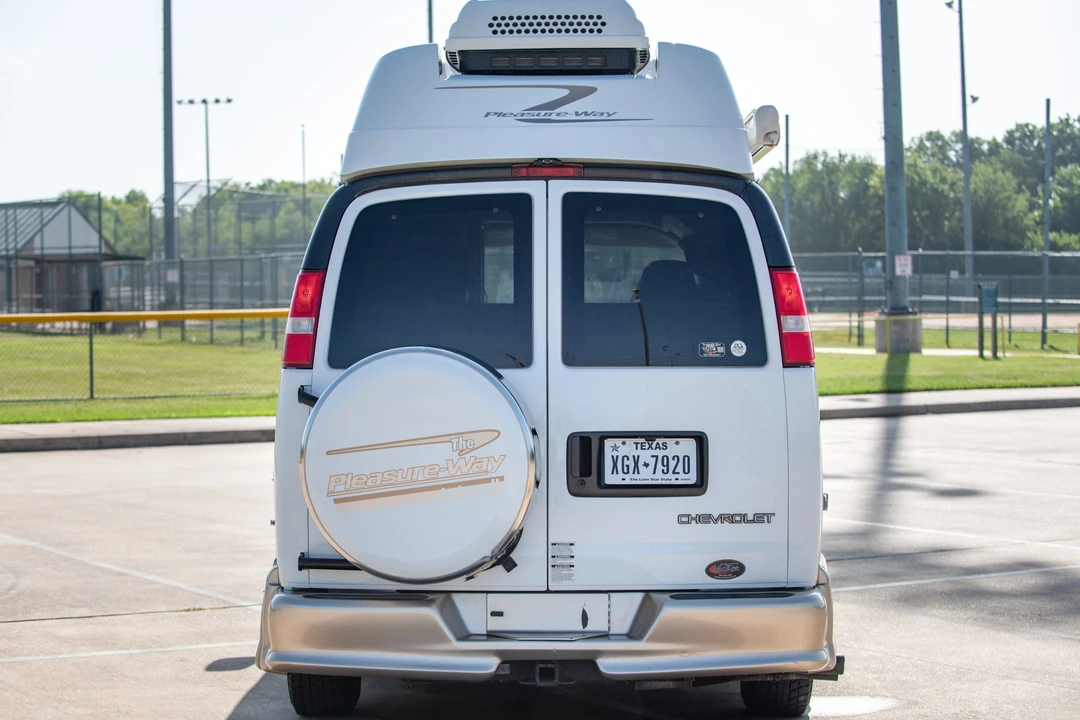 2006 Chevrolet Express - Image 16 of 31