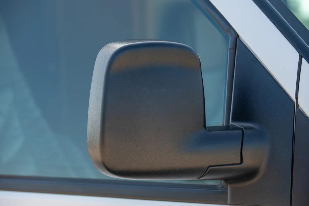 2006 Chevrolet Express - Image 25 of 31
