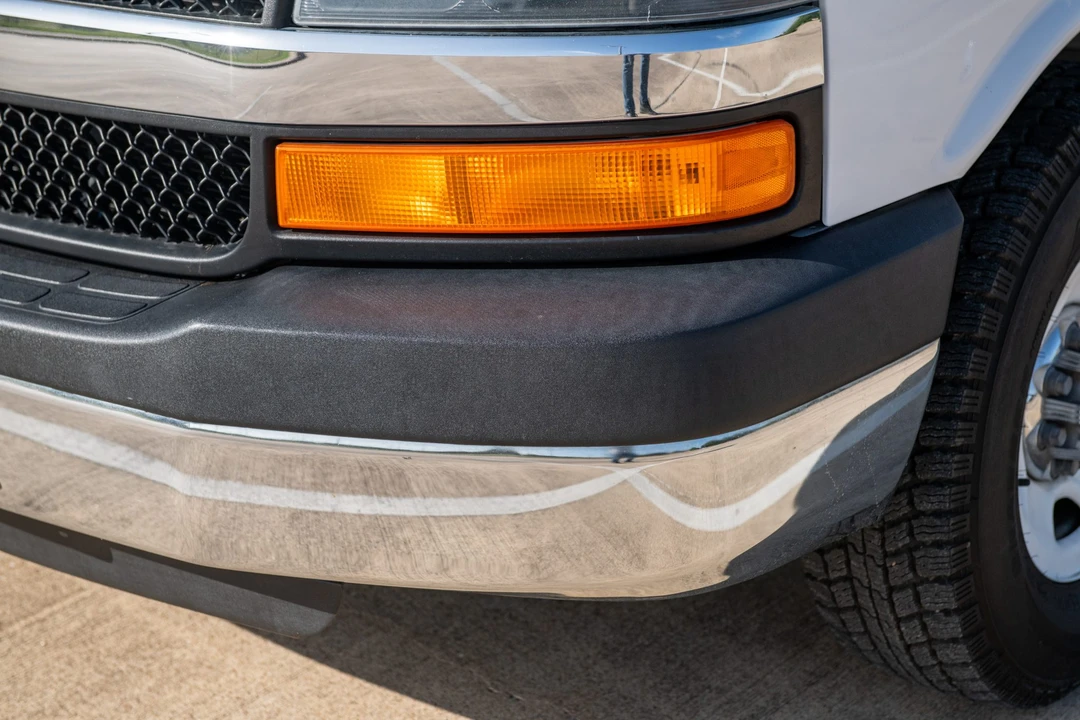 2006 Chevrolet Express - Image 15 of 31