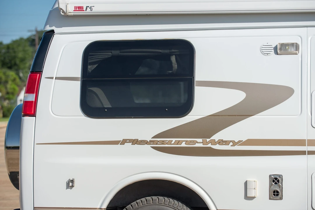 2006 Chevrolet Express - Image 31 of 31