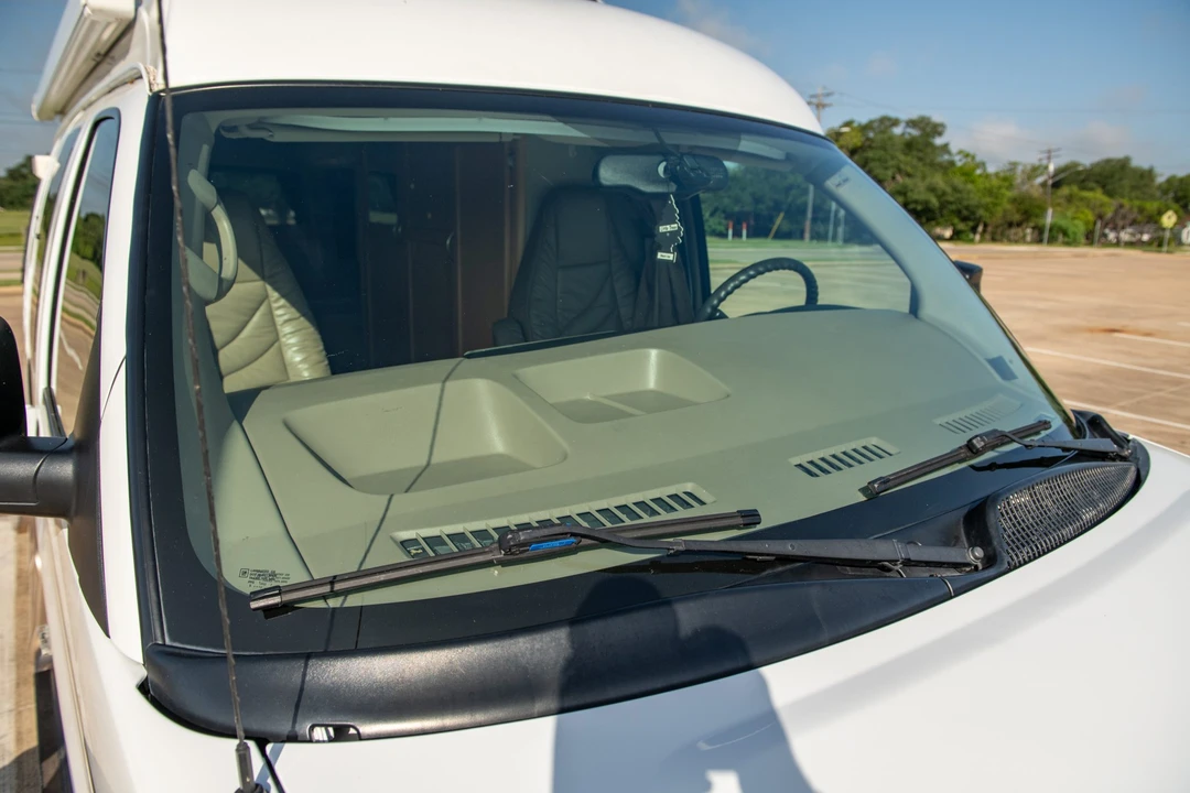 2006 Chevrolet Express - Image 22 of 31