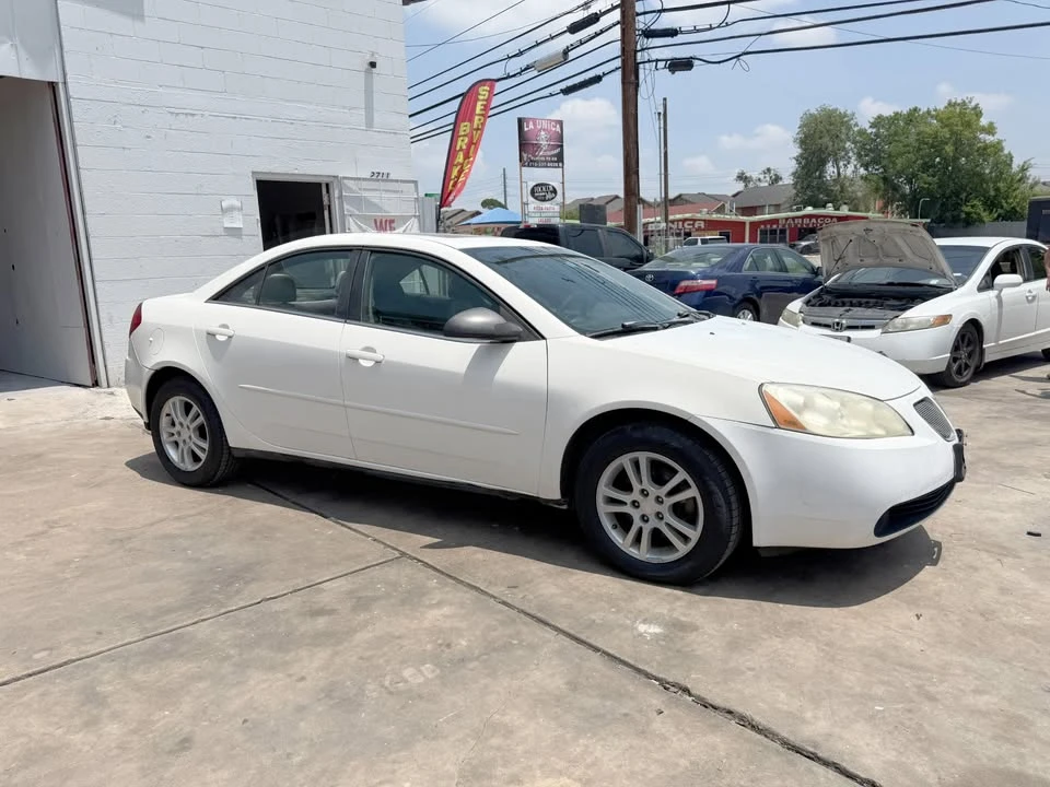 2006 Pontiac G6 - Image 3 of 9