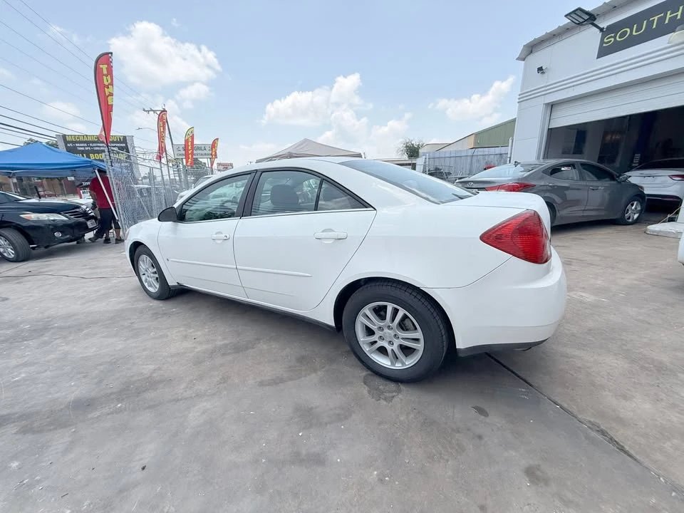2006 Pontiac G6 - Image 5 of 9