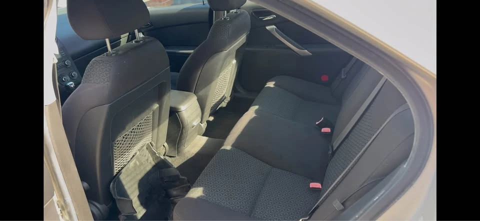 2006 Pontiac G6 - Image 3 of 5
