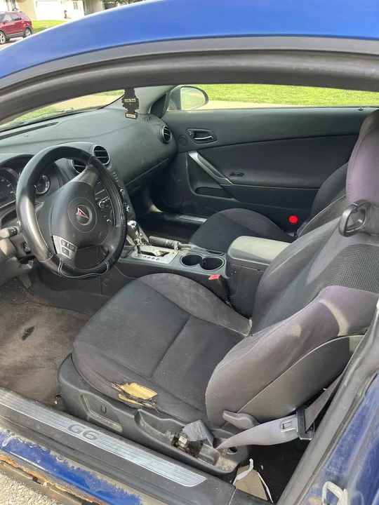 2006 Pontiac G6 - Image 2 of 6