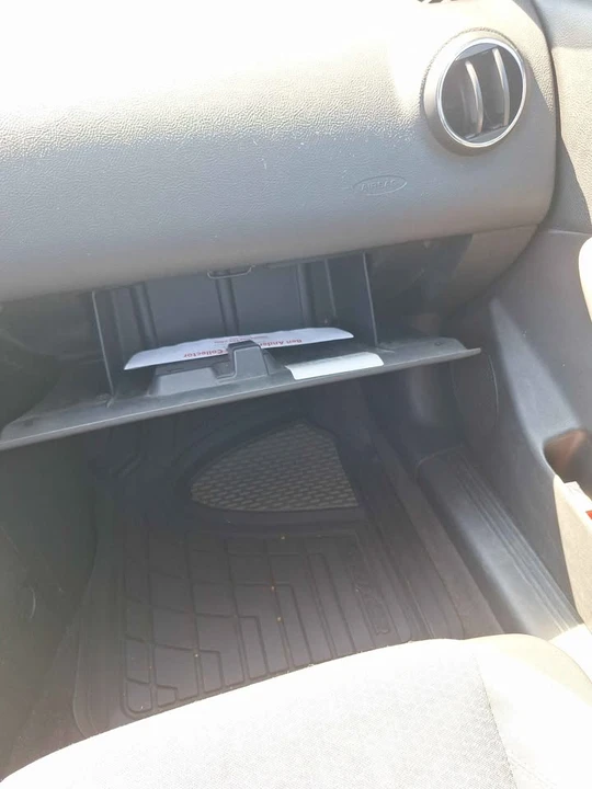 2006 Pontiac G6 - Image 10 of 13