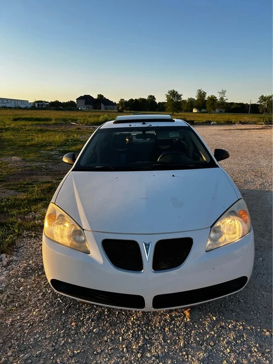 2006 Pontiac G6 - Image 2 of 9