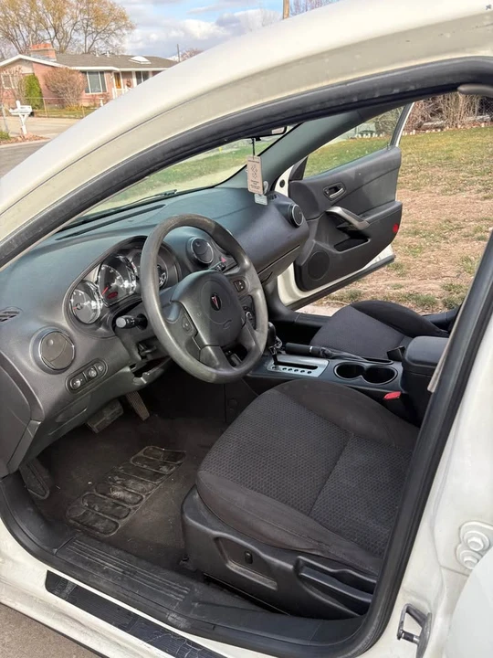 2006 Pontiac G6 - Image 6 of 9